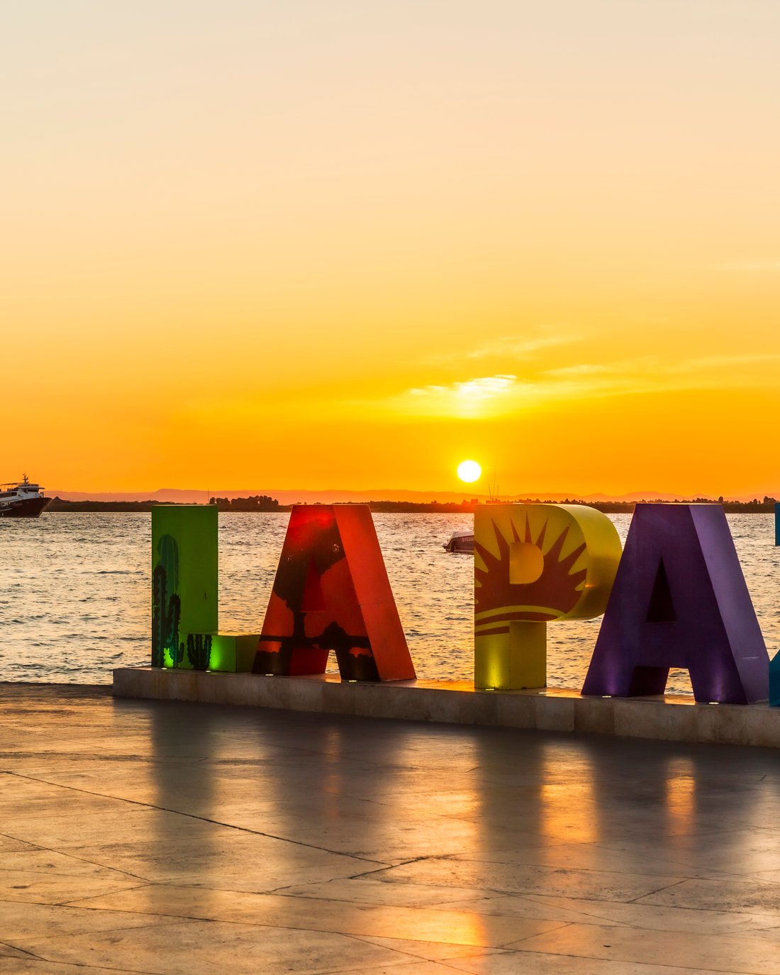 Malecón de La Paz al atardecer